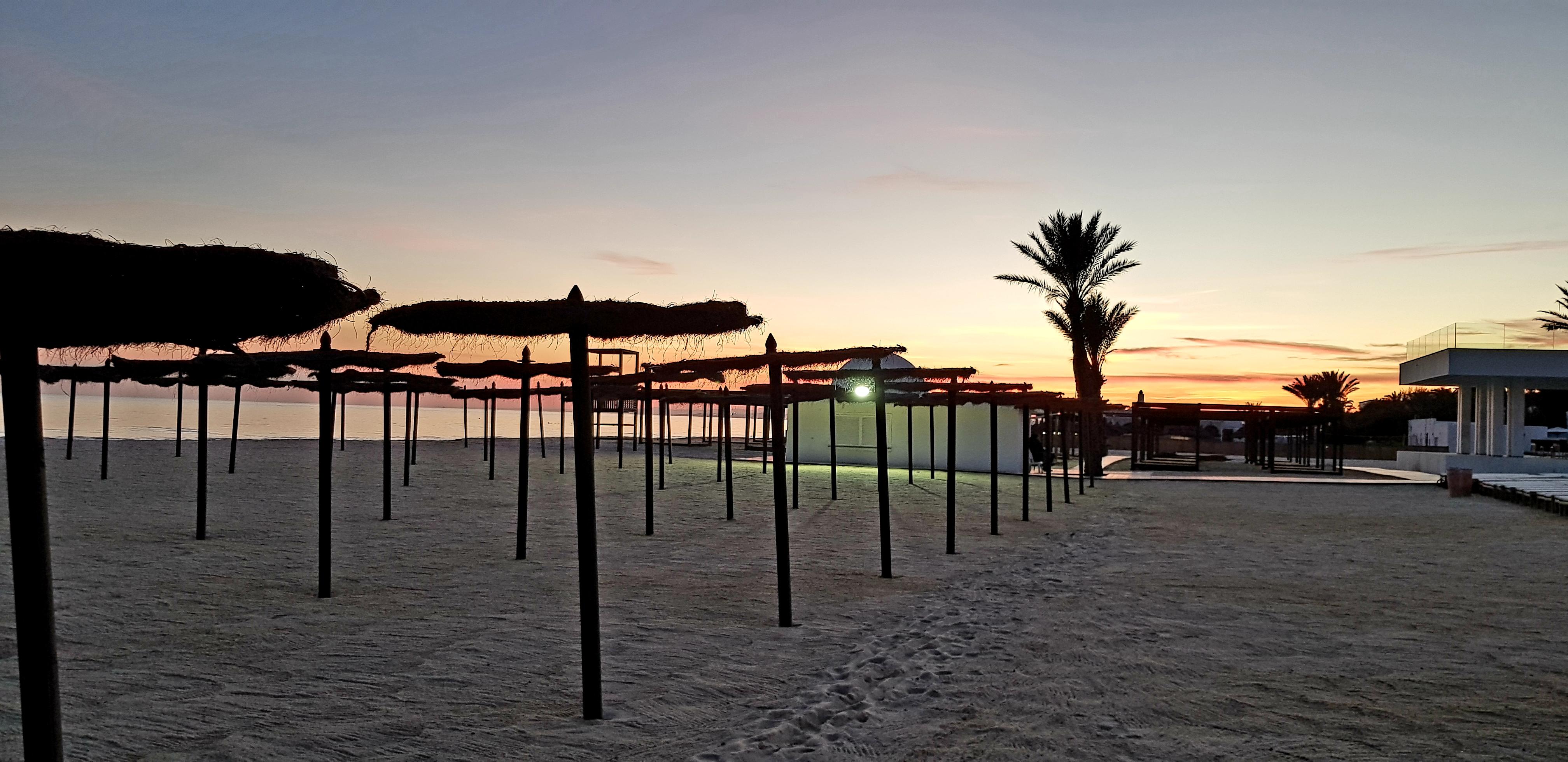 Les Orangers Garden Villas And Bungalows Ultra All Inclusive Hammamet Ngoại thất bức ảnh Sunset at the beach